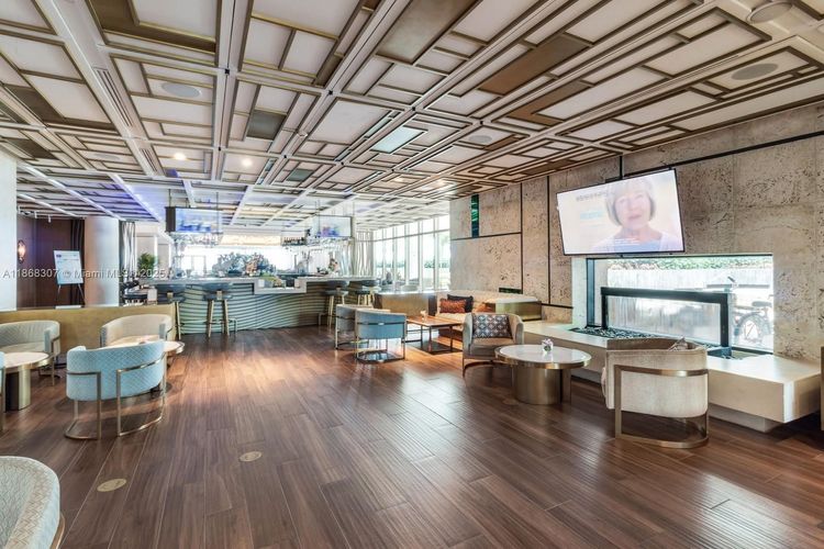 Carillon Condo North Tower #1010 image #31