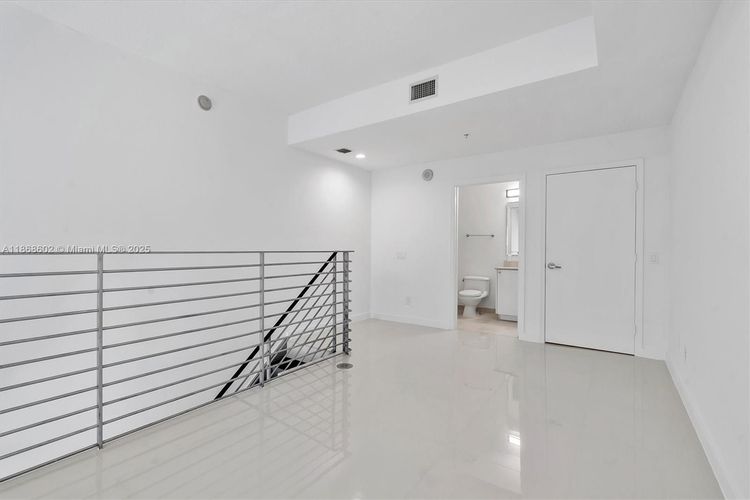 Infinity at Brickell #2420 image #16