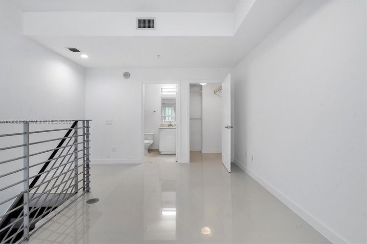 Infinity at Brickell #2420 image #17