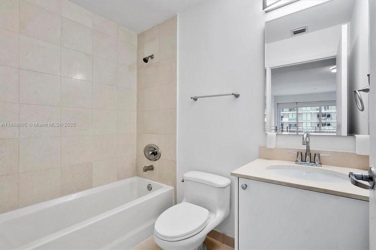 Infinity at Brickell #2420 image #18