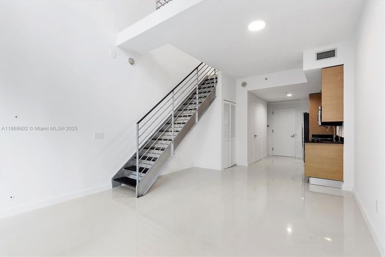 Infinity at Brickell #2420 image #7