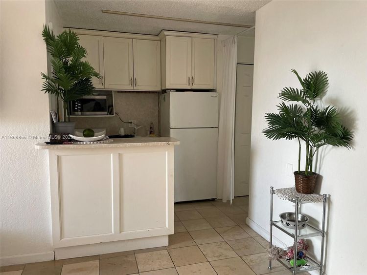 Bayshore Yacht Tennis Club #908 image #11