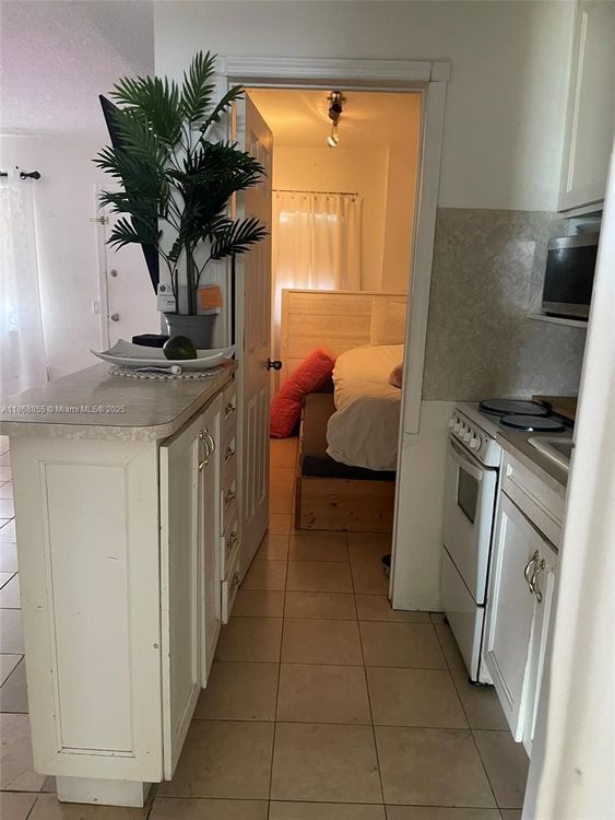 Bayshore Yacht Tennis Club #908 image #12