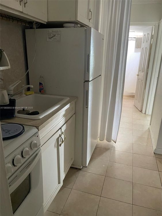 Bayshore Yacht Tennis Club #908 image #15