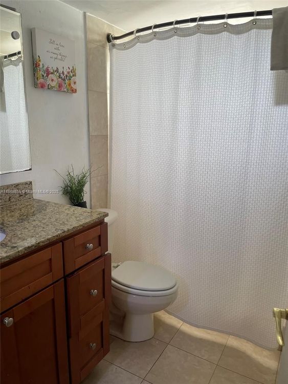 Bayshore Yacht Tennis Club #908 image #18