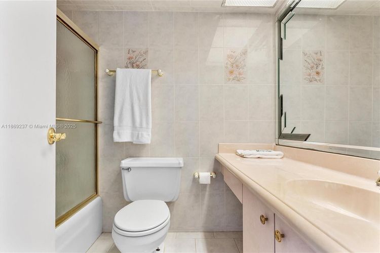 Winston Towers #1005 image #28