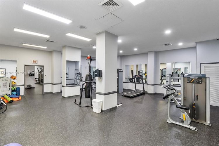 Winston Towers #1005 image #31