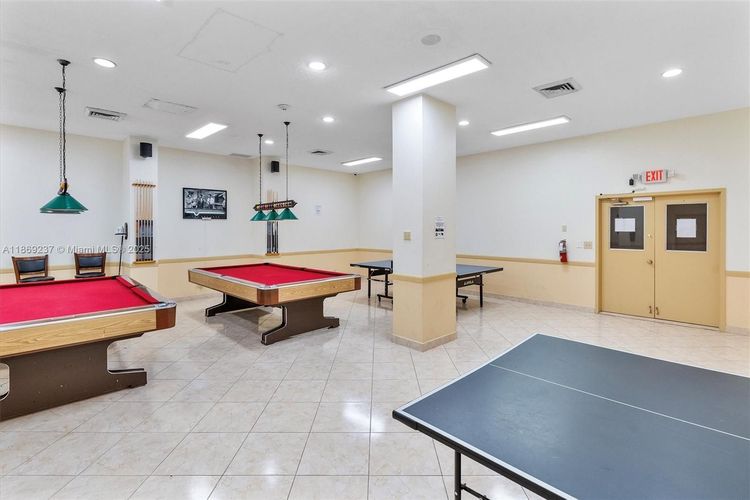 Winston Towers #1005 image #34