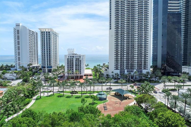 Winston Towers #1005 image #39