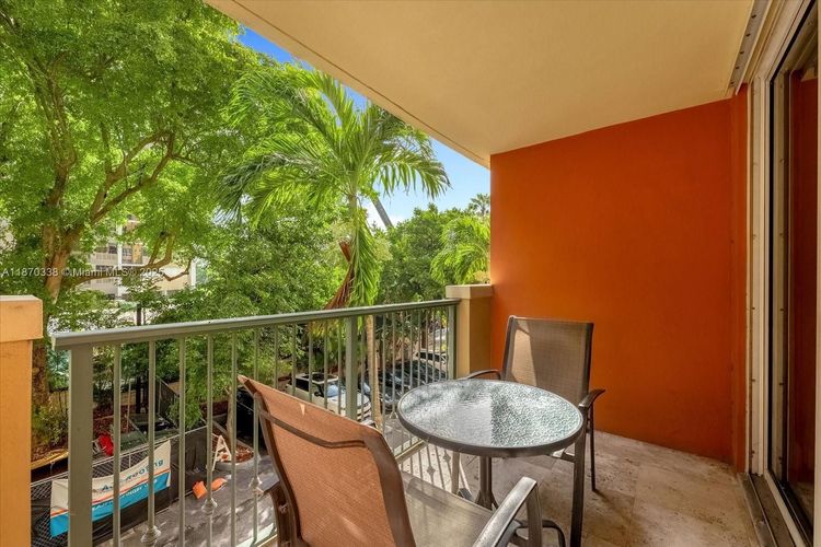 The Mutiny #307 image #10