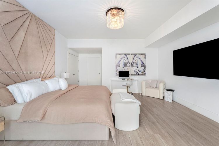 Elysee Miami #2301 image #13