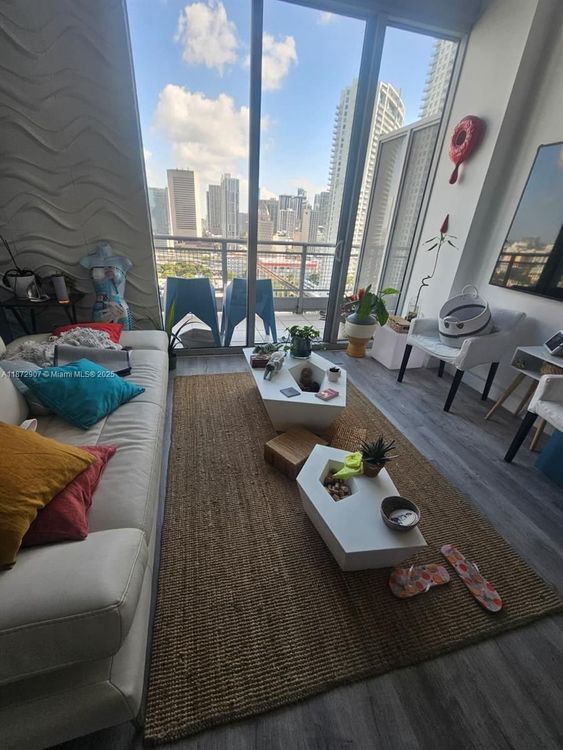 Neo Vertika #2515 image #36