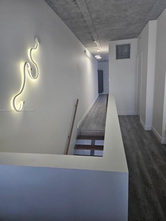 Neo Vertika #2515 image #40