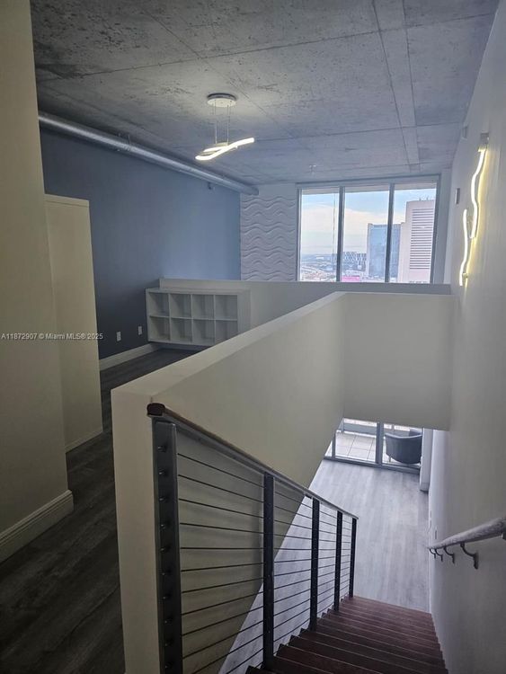 Neo Vertika #2515 image #41