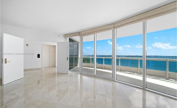 Santa Maria #1002 image #10