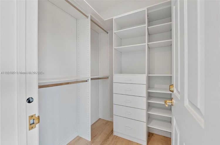 Santa Maria #1002 image #18