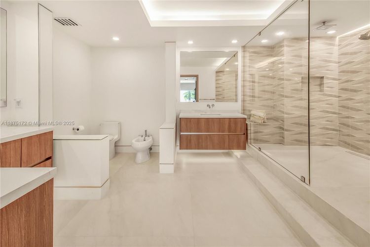 Peninsula II #503 image #14