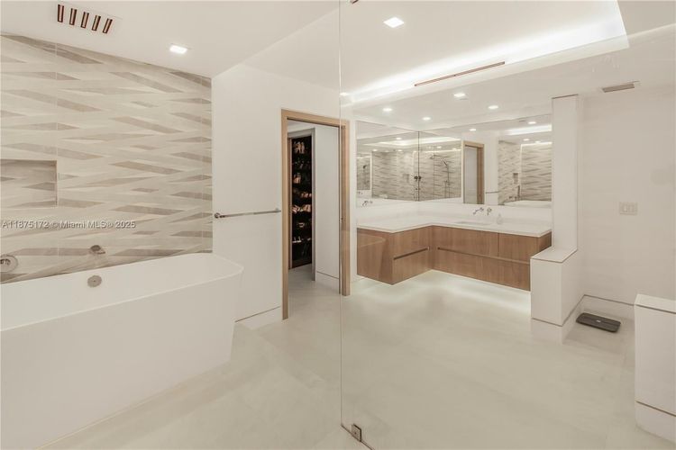 Peninsula II #503 image #15