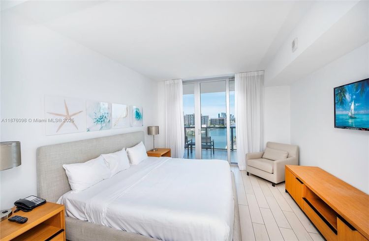 Beachwalk #R1607 image #14