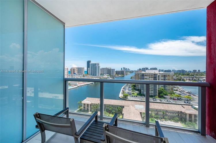 Beachwalk #R1607 image #19