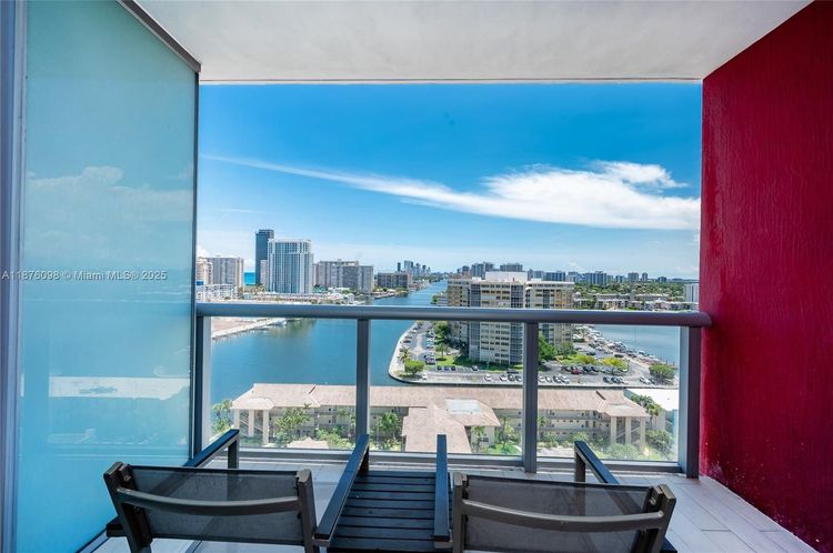 Beachwalk #R1607 image #21