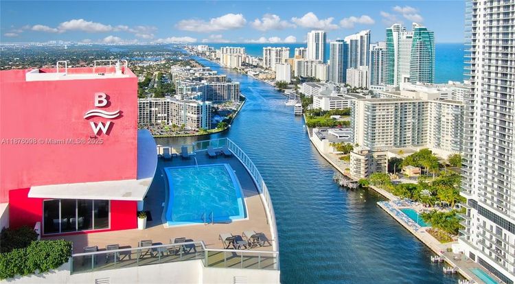 Beachwalk #R1607 image #36