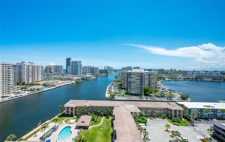 Beachwalk #R1607 image #6