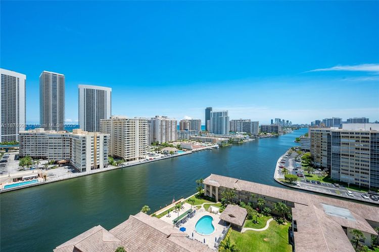 Beachwalk #R1607 image #7