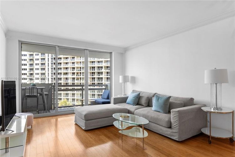 Flamingo South Beach #866S image #10