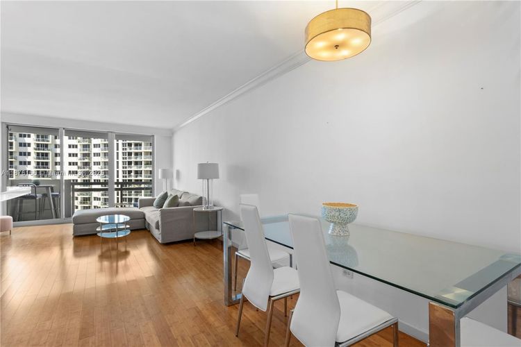 Flamingo South Beach #866S image #7