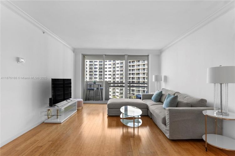 Flamingo South Beach #866S image #9