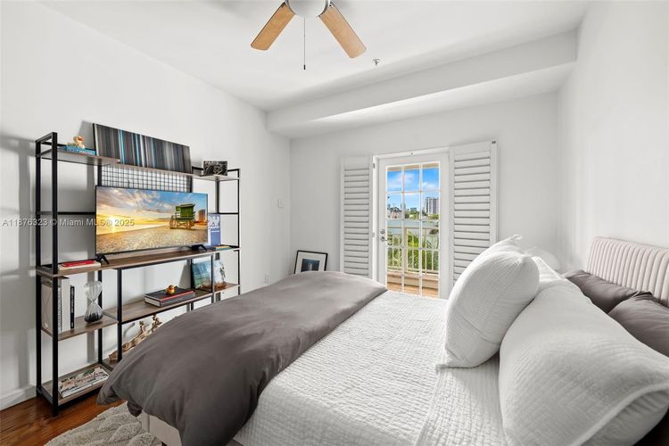 Townhomes at Sunset Harbour #406 image #38