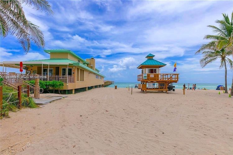 La Perla #3808 image #15