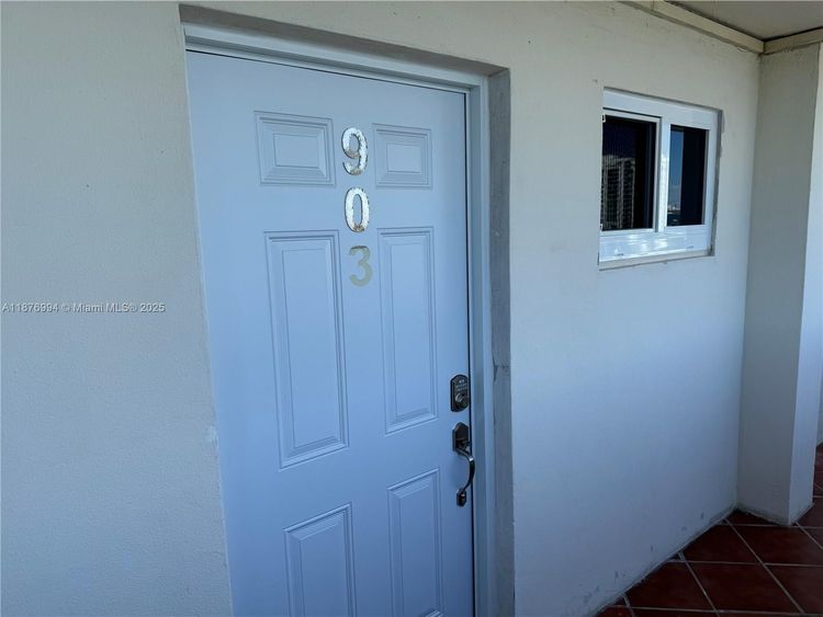 Bayshore Yacht Tennis Club #903 image #10