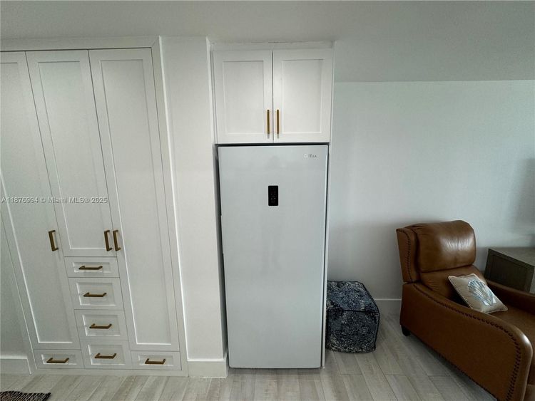 Bayshore Yacht Tennis Club #903 image #7