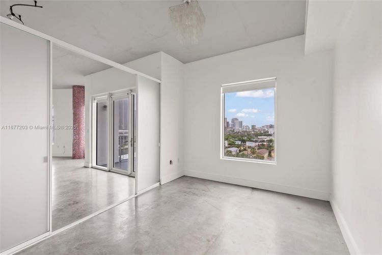 Neo Lofts #1006 image #8