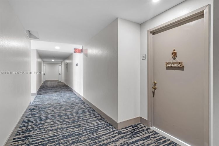 Bay Country club #903 image #22