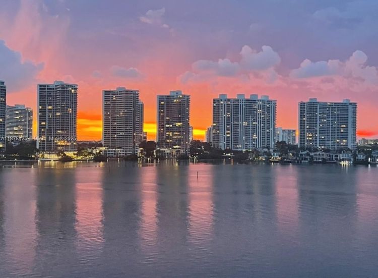 Bay Country club #903 image #56