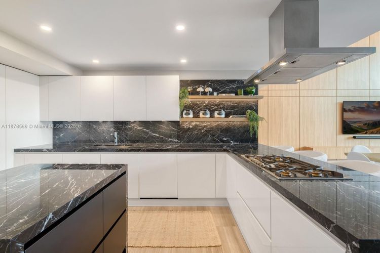 The Ritz-Carlton Residences Mid-Beach #222 image #10