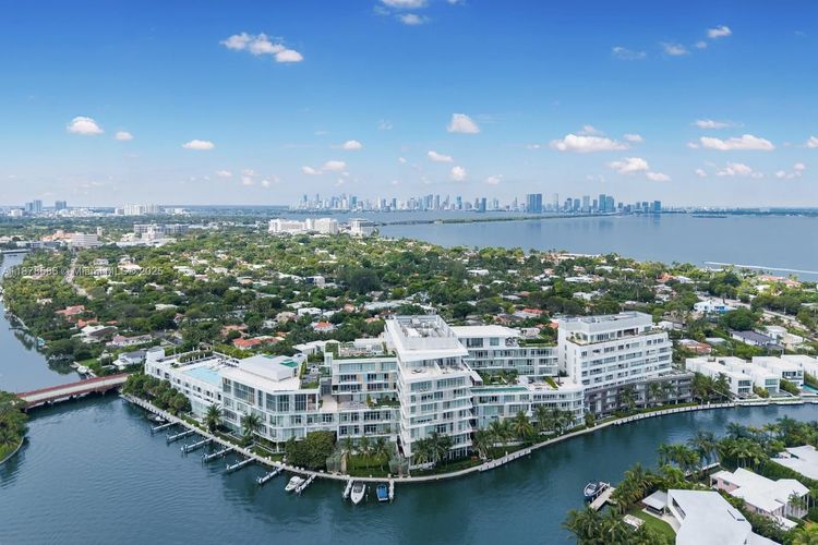 The Ritz-Carlton Residences Mid-Beach #222 image #35