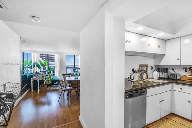 The Venetia #PH-D image #7