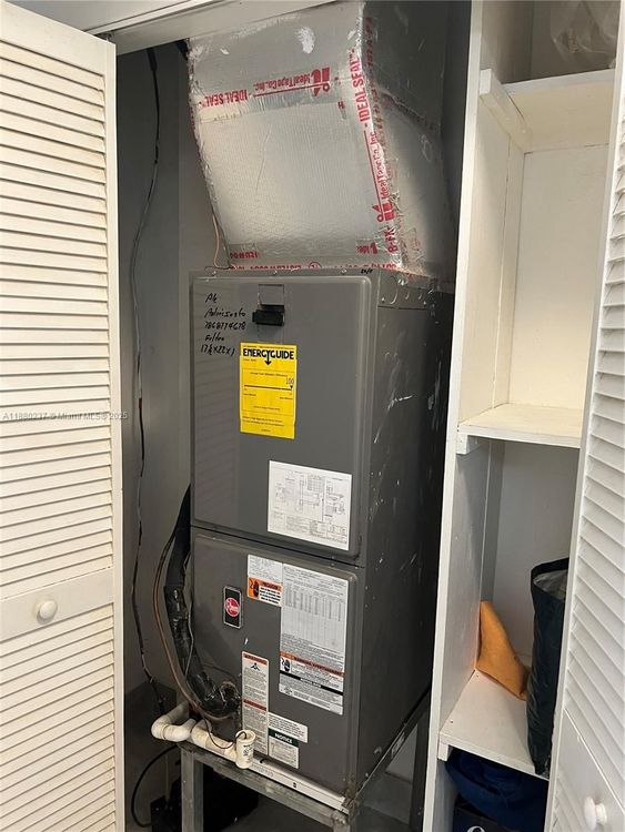 Lincoln Towers #C403 image #23