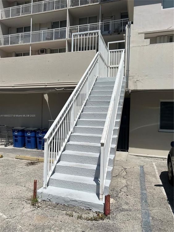 Lincoln Towers #C403 image #28