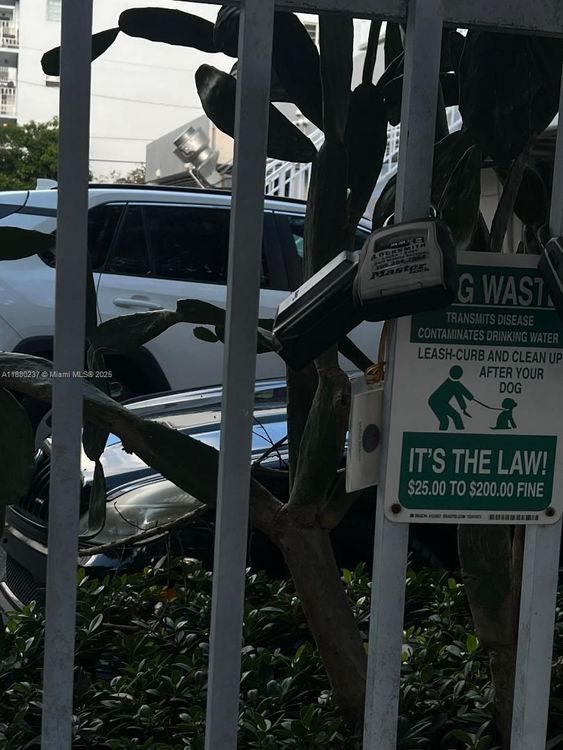 Lincoln Towers #C403 image #29