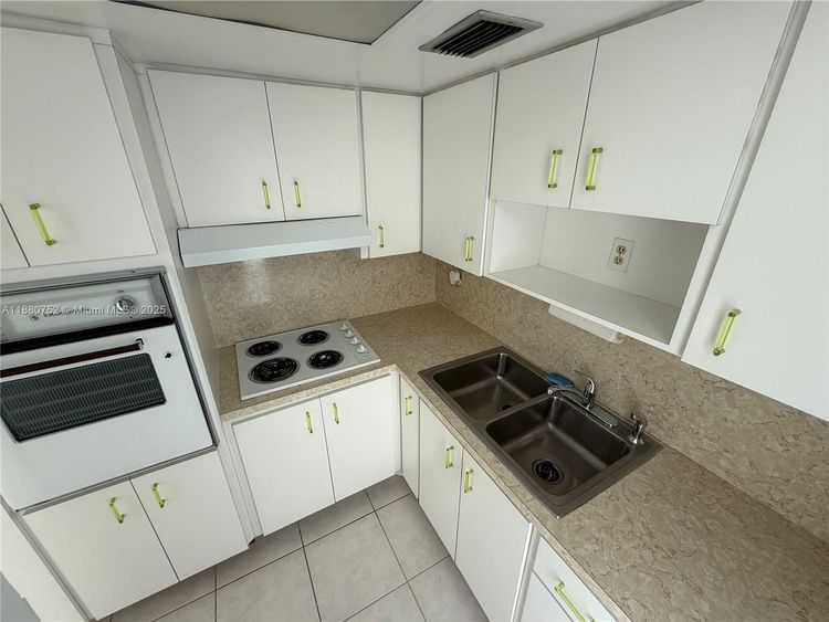 Ocean Park #505 image #7