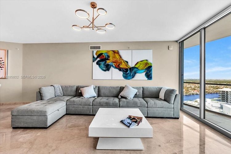 Ocean Palms Hollywood #2307 image #20