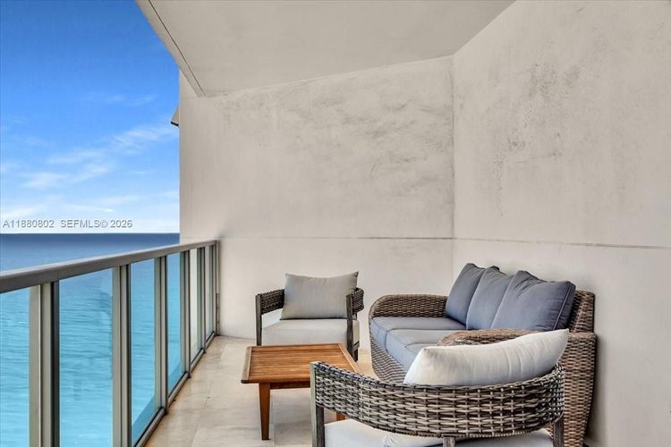 Ocean Palms Hollywood #2307 image #29