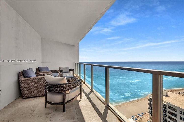 Ocean Palms Hollywood #2307 image #35