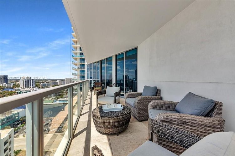 Ocean Palms Hollywood #2307 image #38