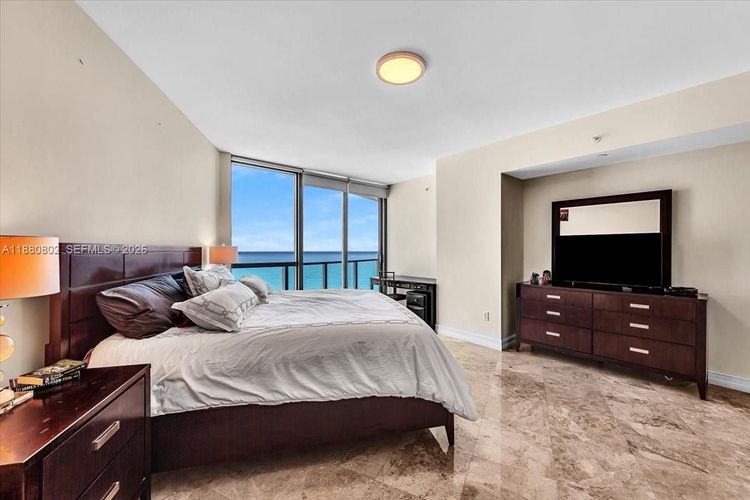 Ocean Palms Hollywood #2307 image #43
